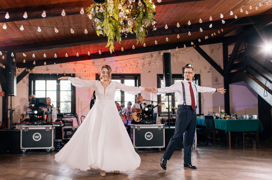 wesele folwark zalesie