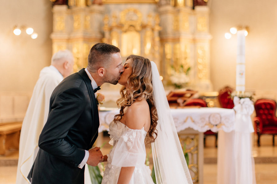 Paulina i Kamil Piekne wesele w Artisie