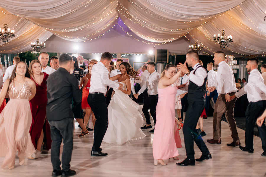 Paulina i Kamil Piekne wesele w Artisie