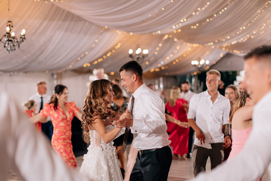 Paulina i Kamil Piekne wesele w Artisie