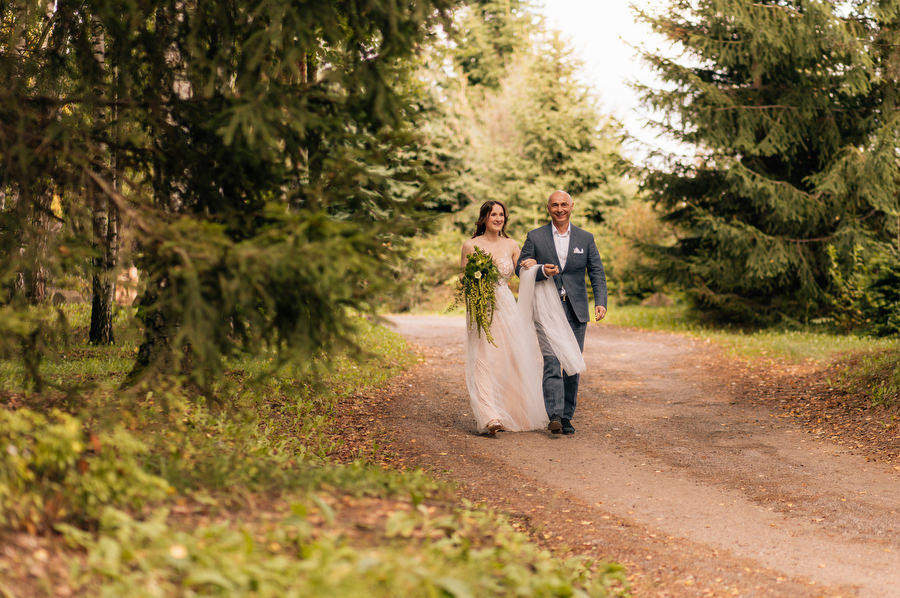 Jak przeniesc las na sale weselna slub blisko natury Dworzyszcze Wola Jak przeniesc las na sale weselna slub blisko natury Dworzyszcze Wola