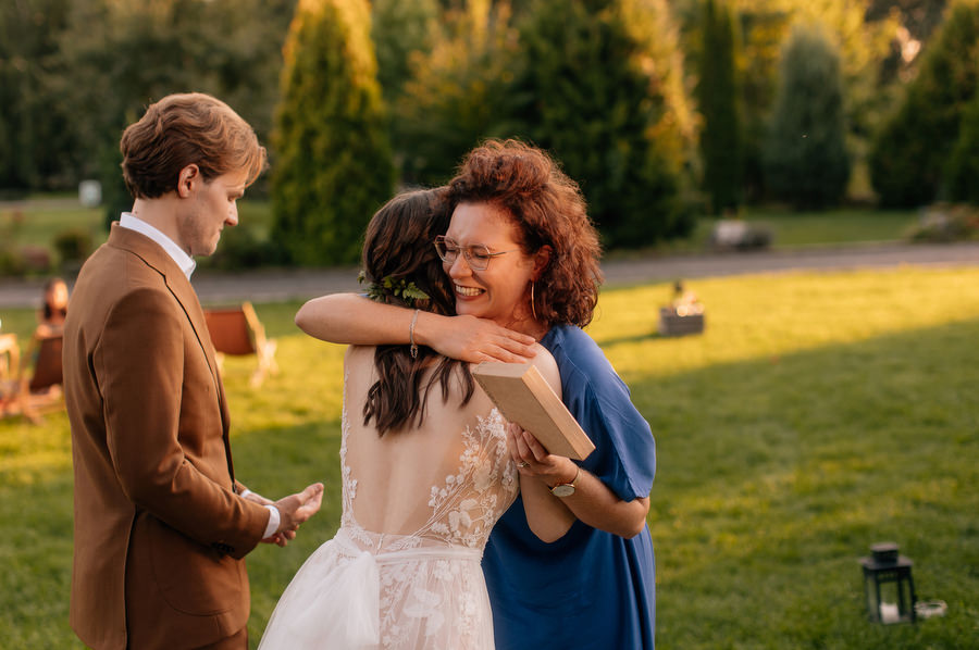 Jak przeniesc las na sale weselna slub blisko natury Dworzyszcze Wola Jak przeniesc las na sale weselna slub blisko natury Dworzyszcze Wola