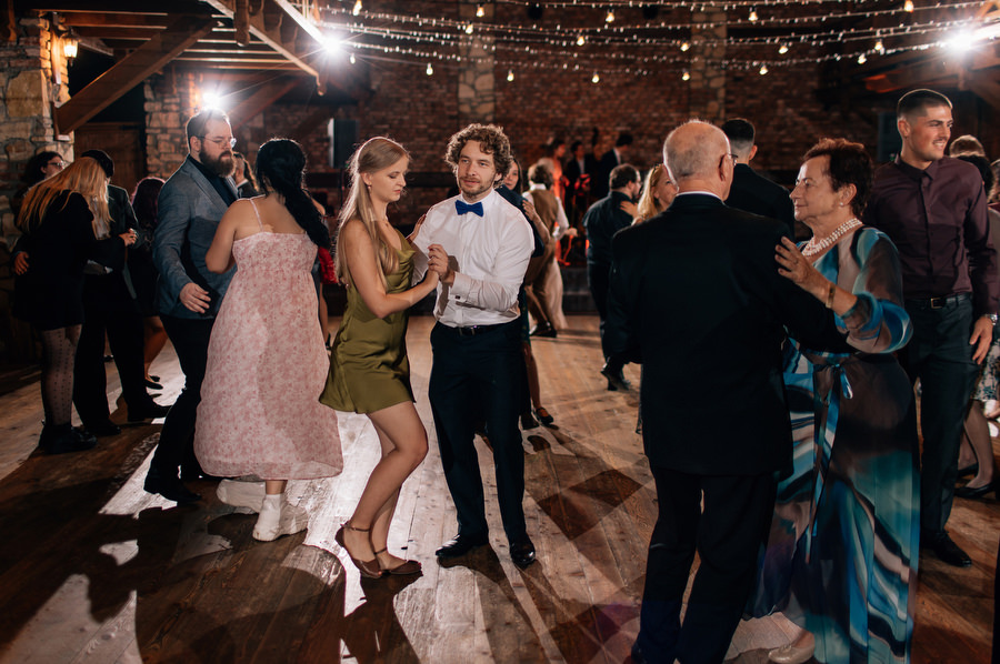 Jak przeniesc las na sale weselna slub blisko natury Dworzyszcze Wola Jak przeniesc las na sale weselna slub blisko natury Dworzyszcze Wola