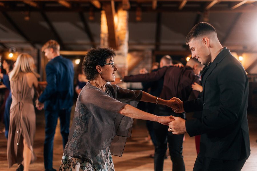 Jak przeniesc las na sale weselna slub blisko natury Dworzyszcze Wola Jak przeniesc las na sale weselna slub blisko natury Dworzyszcze Wola