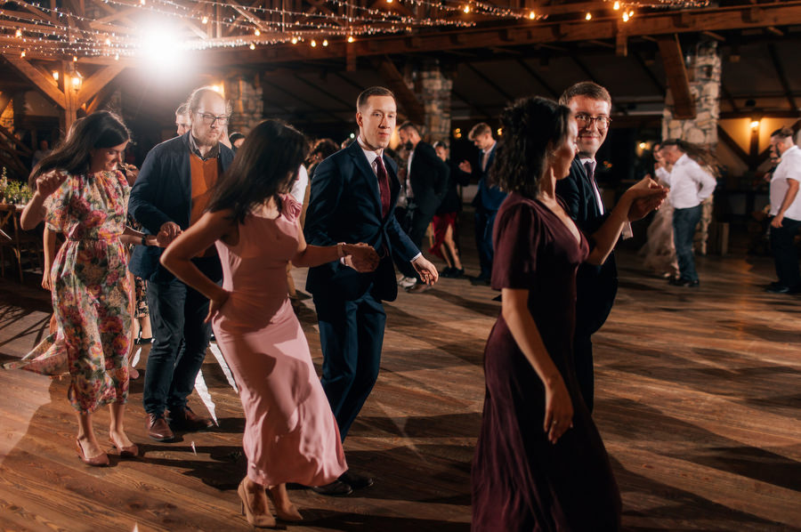 Jak przeniesc las na sale weselna slub blisko natury Dworzyszcze Wola Jak przeniesc las na sale weselna slub blisko natury Dworzyszcze Wola