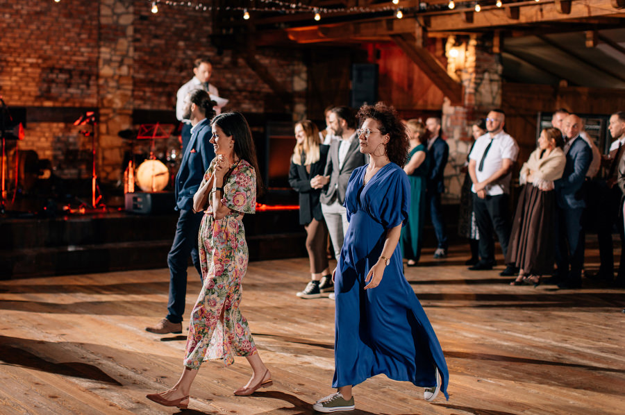 Jak przeniesc las na sale weselna slub blisko natury Dworzyszcze Wola Jak przeniesc las na sale weselna slub blisko natury Dworzyszcze Wola