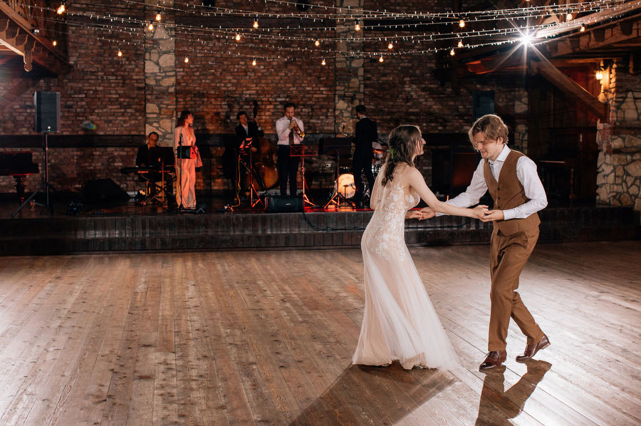 Jak przeniesc las na sale weselna slub blisko natury Dworzyszcze Wola Jak przeniesc las na sale weselna slub blisko natury Dworzyszcze Wola