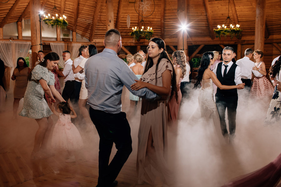 wesele siedlisko janczar drewniana chata weselna wesele siedlisko janczar drewniana chata weselna